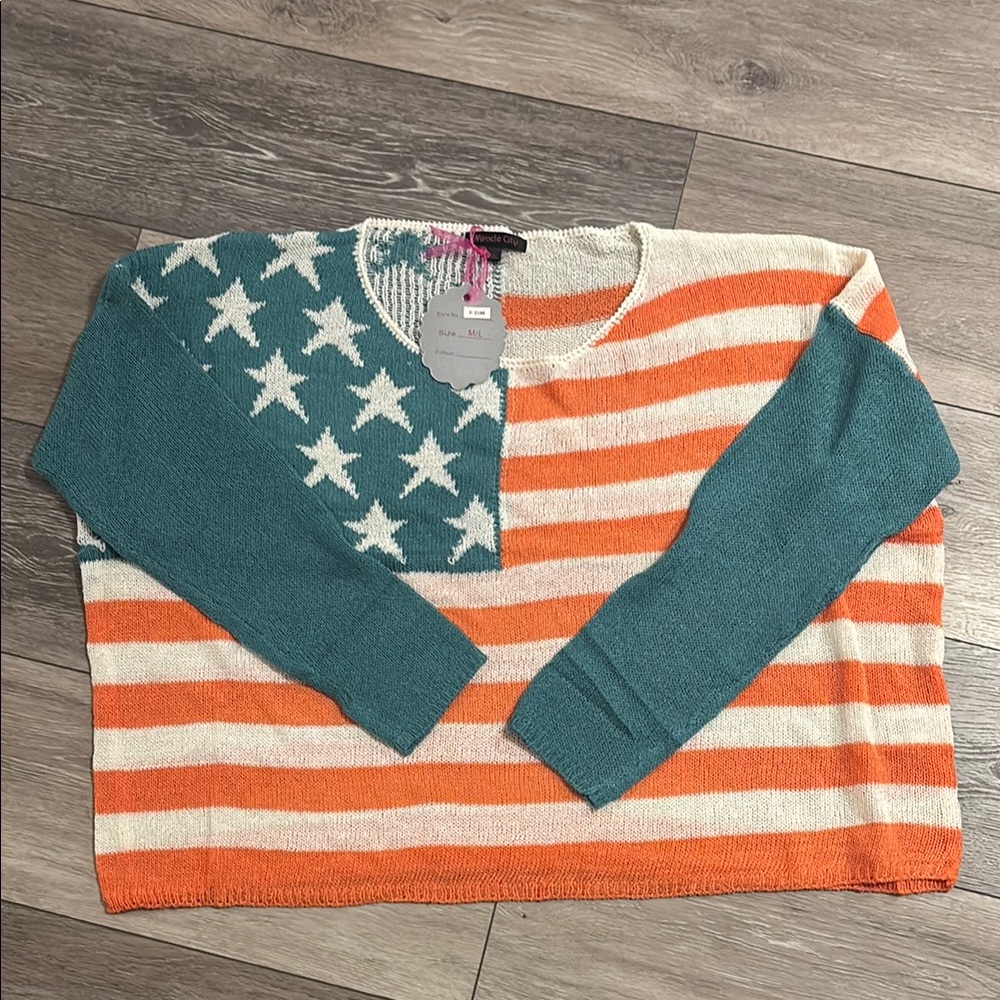 Miracle City NWT Stars and Stripes Sweater, size md/lg‎